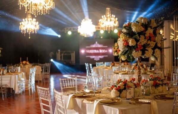 Hacienda Versalles by Carlos y Paola