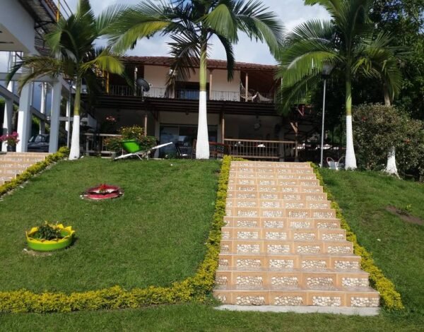 Finca Hotel Andaquies