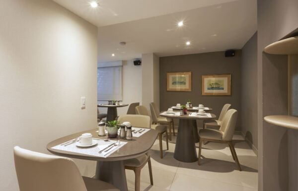 SALON DE EVENTOS HOTEL SAINT SIMON BOGOTA