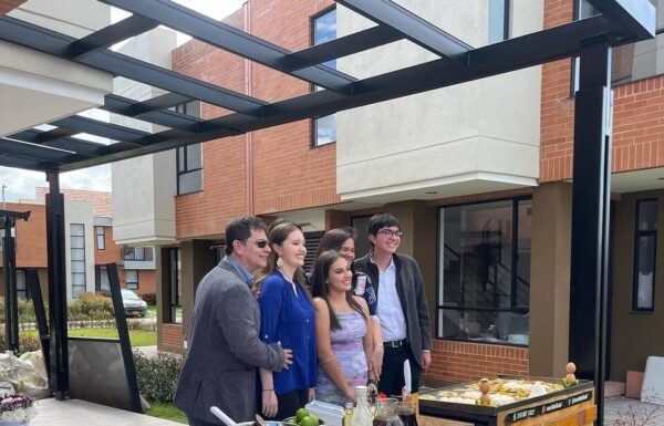 Norishi Interactive Show